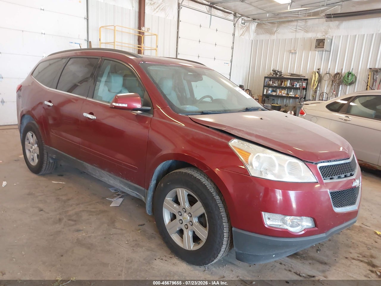 1GNKRJED1BJ****** · 2011 CHEVROLET TRAVERSE LT W/2LT