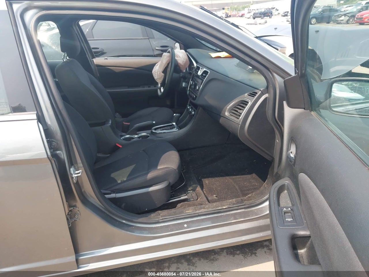 2013 CHRYSLER 200 TOURING · 5/11