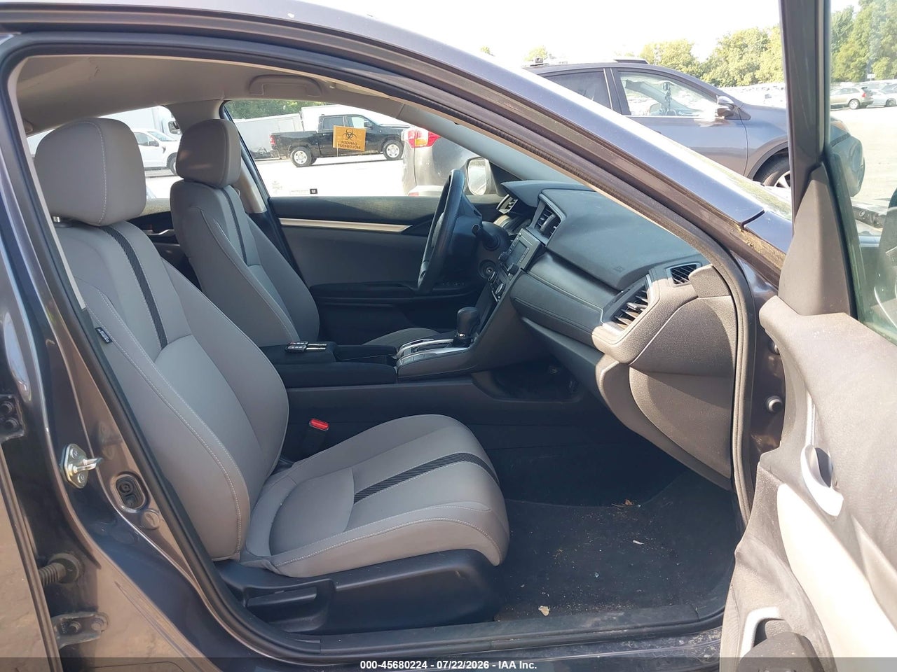 19XFC2F52GE****** · 2016 HONDA CIVIC LX · 5/11