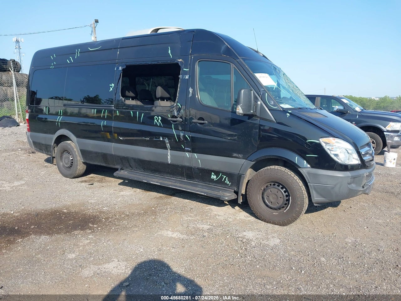 WDZPE8CC6D5****** · 2013 MERCEDES-BENZ SPRINTER 2500 HIGH  ROOF