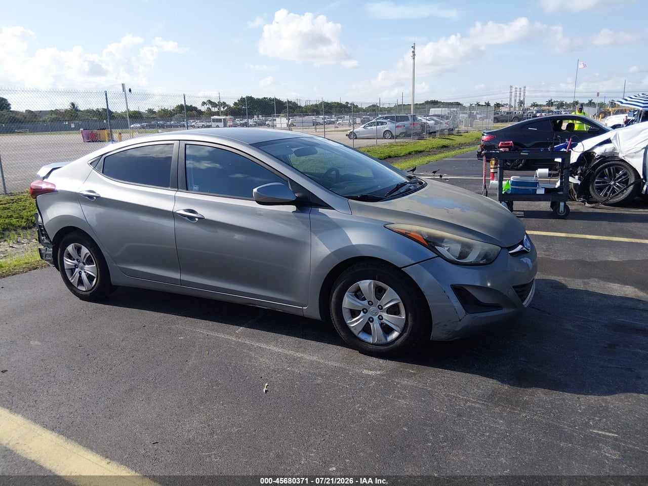 KMHDH4AE4GU****** · 2016 HYUNDAI ELANTRA SE