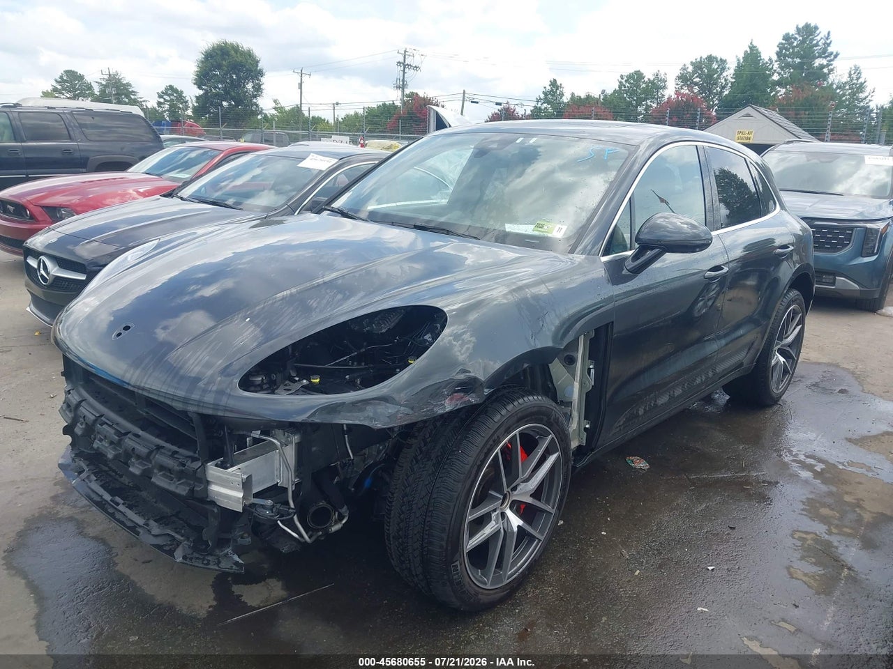 2022 PORSCHE MACAN S · 2/11