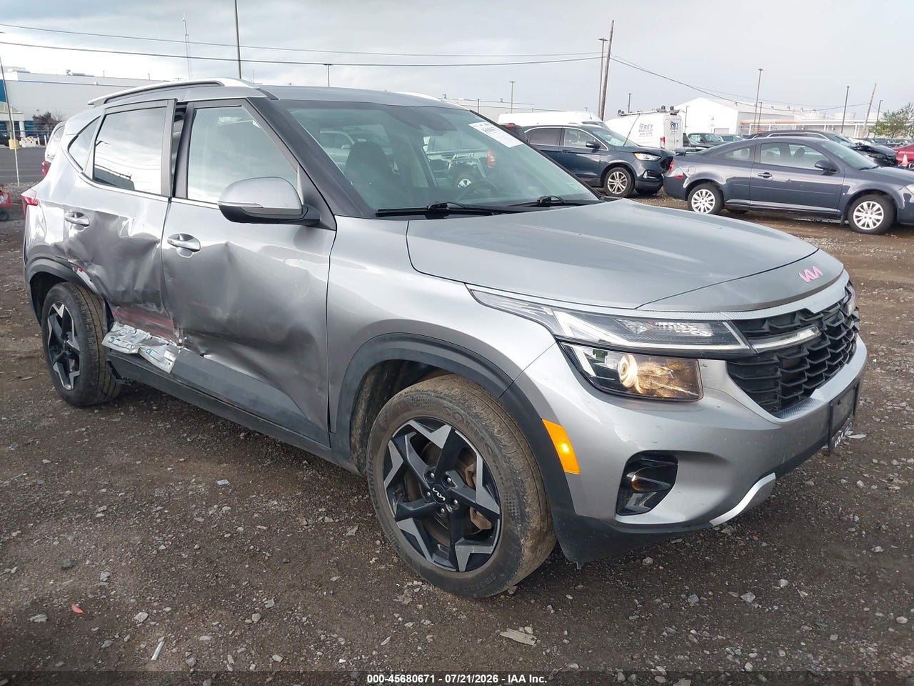 KNDERCAA6R7****** · 2024 KIA SELTOS EX