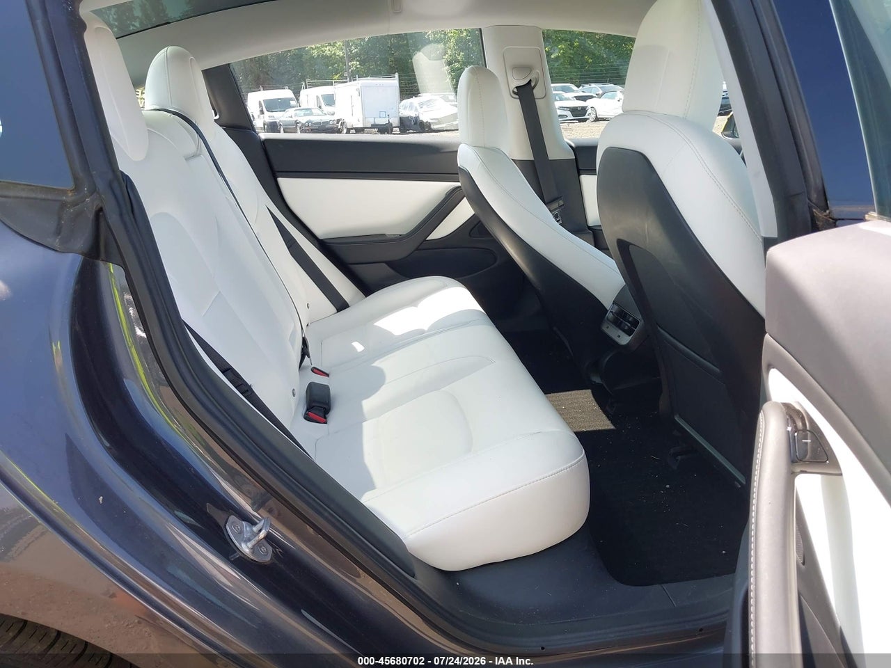 5YJ3E1EB7JF****** · 2018 TESLA MODEL 3 LONG RANGE/PERFORMANCE · 8/11