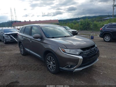 JA4AZ3A32HZ****** · 2017 MITSUBISHI OUTLANDER SE