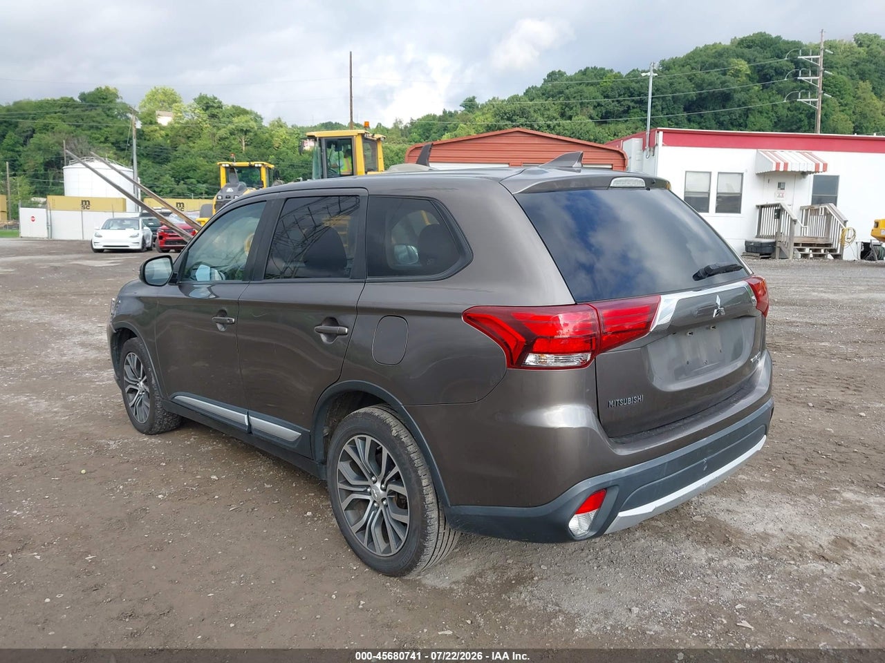 2017 MITSUBISHI OUTLANDER SE · 3/11