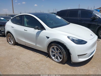 7SAYGDED2RF****** · 2024 TESLA MODEL Y LONG RANGE SINGLE MOTOR REAR-WHEEL DRIVE/RWD