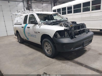 2017 RAM 1500 TRADESMAN  4X4 6'4 BOX