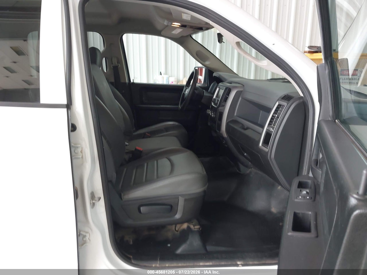 2017 RAM 1500 TRADESMAN  4X4 5'7 BOX · 5/11