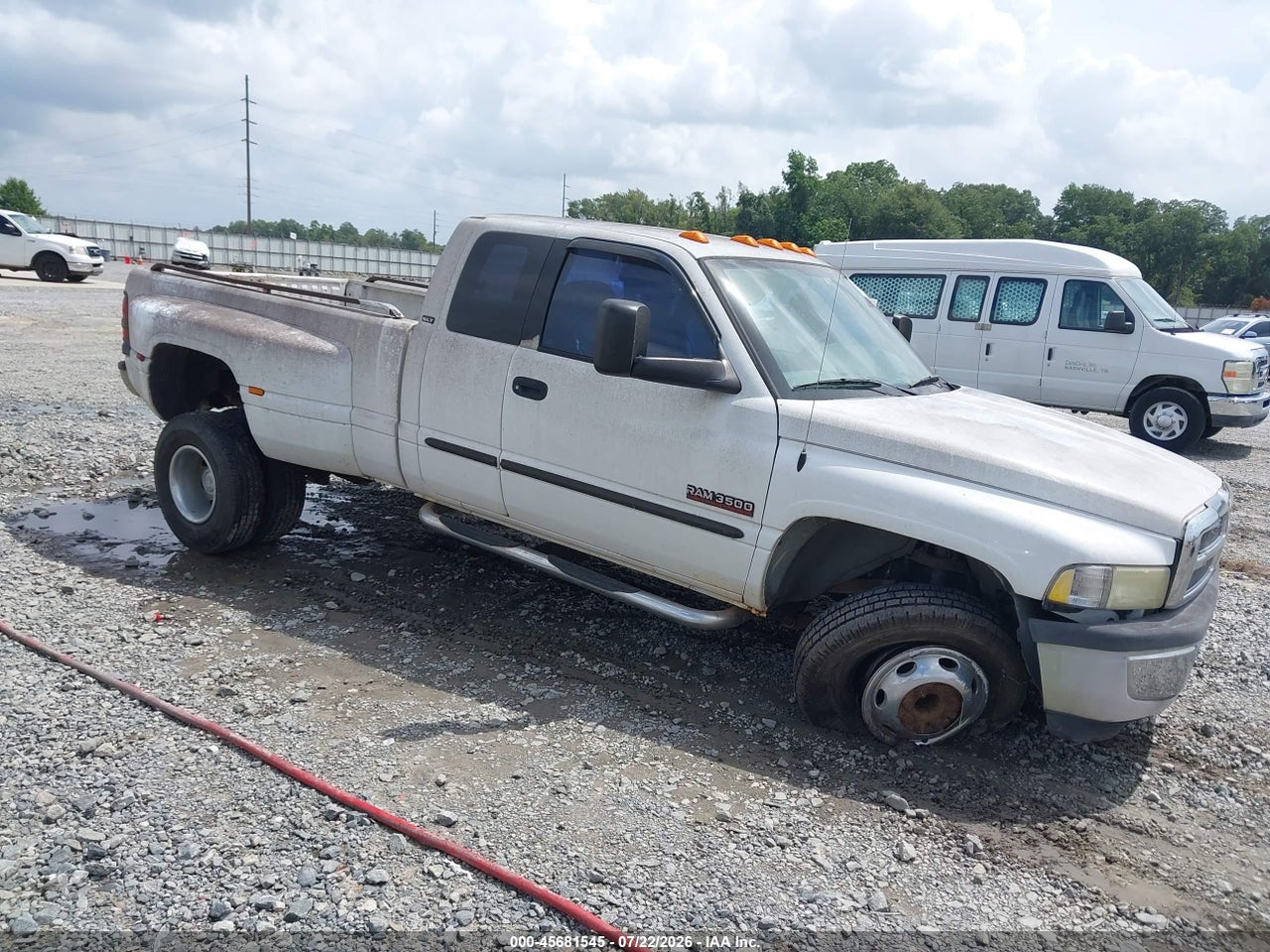 3B7MF33612M****** · 2002 DODGE RAM 3500 ST