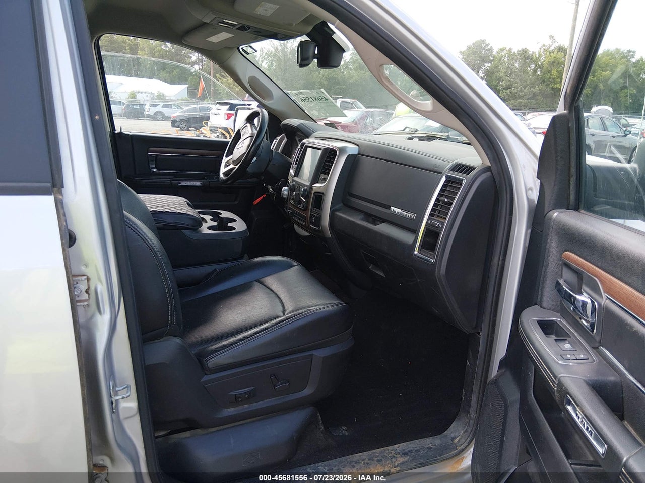 2014 RAM 1500 LARAMIE · 5/11