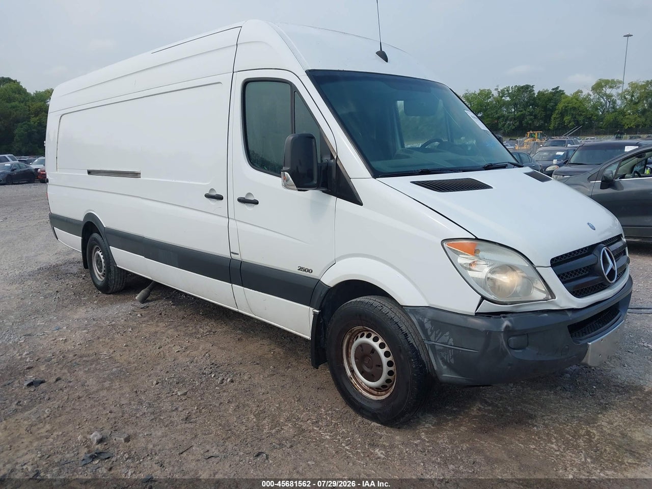WD3PE8CC0D5****** · 2013 MERCEDES-BENZ SPRINTER 2500 HIGH ROOF