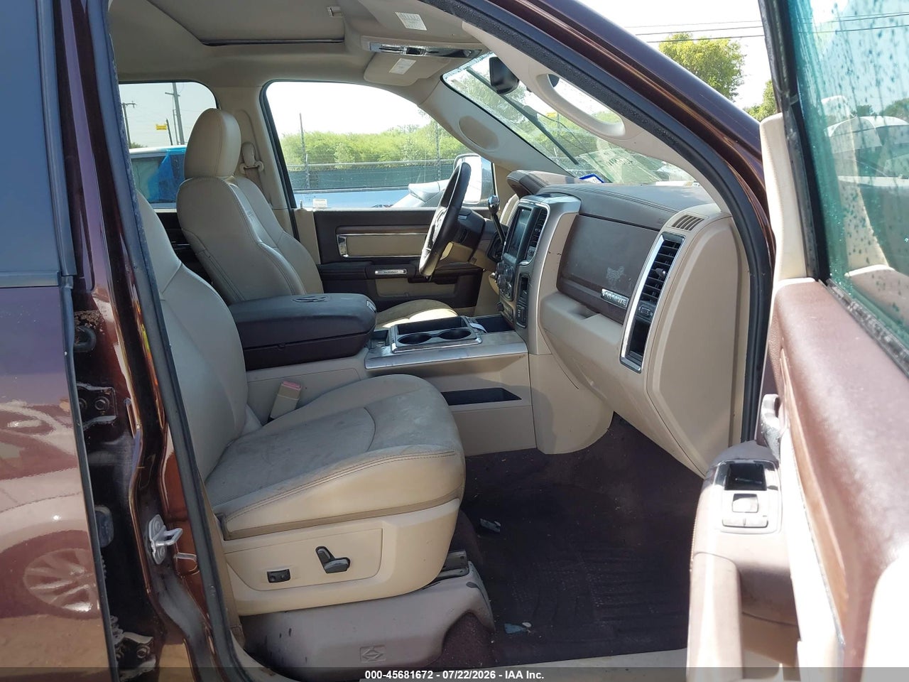 2015 RAM 2500 LARAMIE · 5/11