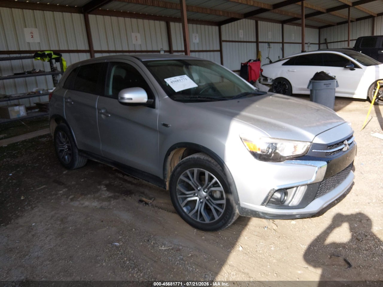 JA4AP4AU3KU****** · 2019 MITSUBISHI OUTLANDER SPORT 2.0 SE