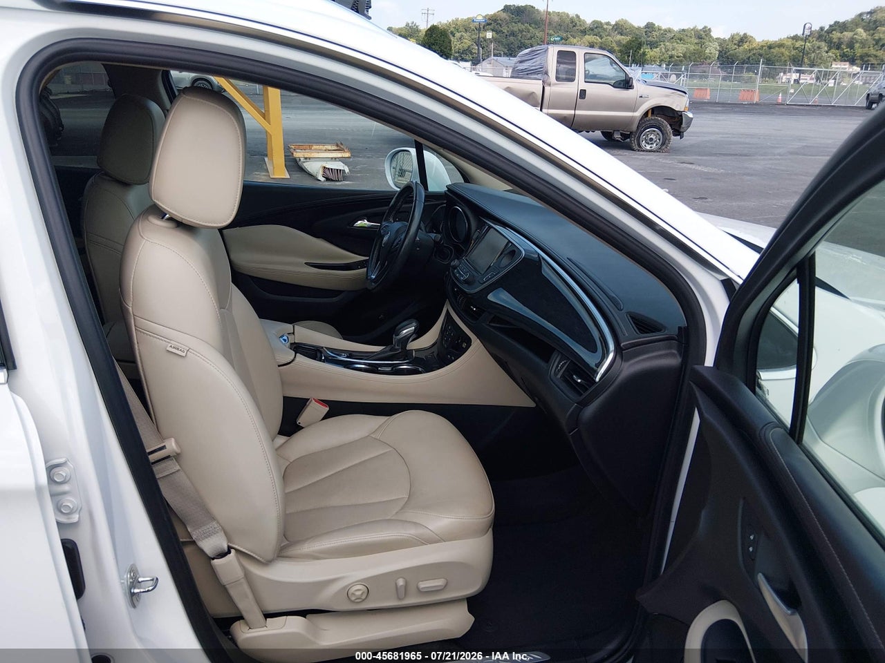 2017 BUICK ENVISION ESSENCE · 5/6