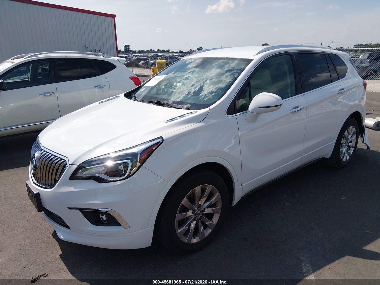2017 BUICK ENVISION ESSENCE · 2/6