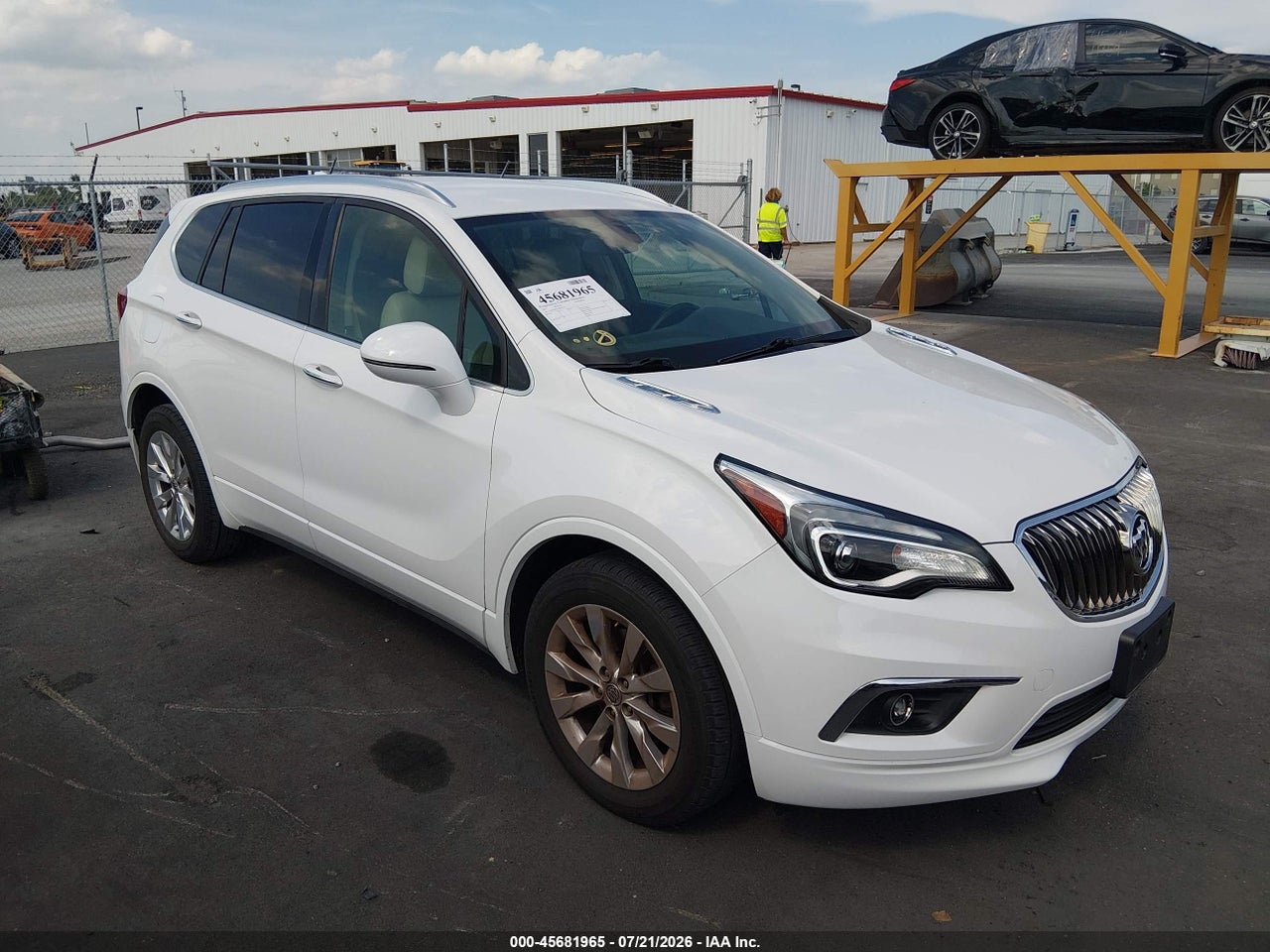 LRBFXBSA1HD****** · 2017 BUICK ENVISION ESSENCE