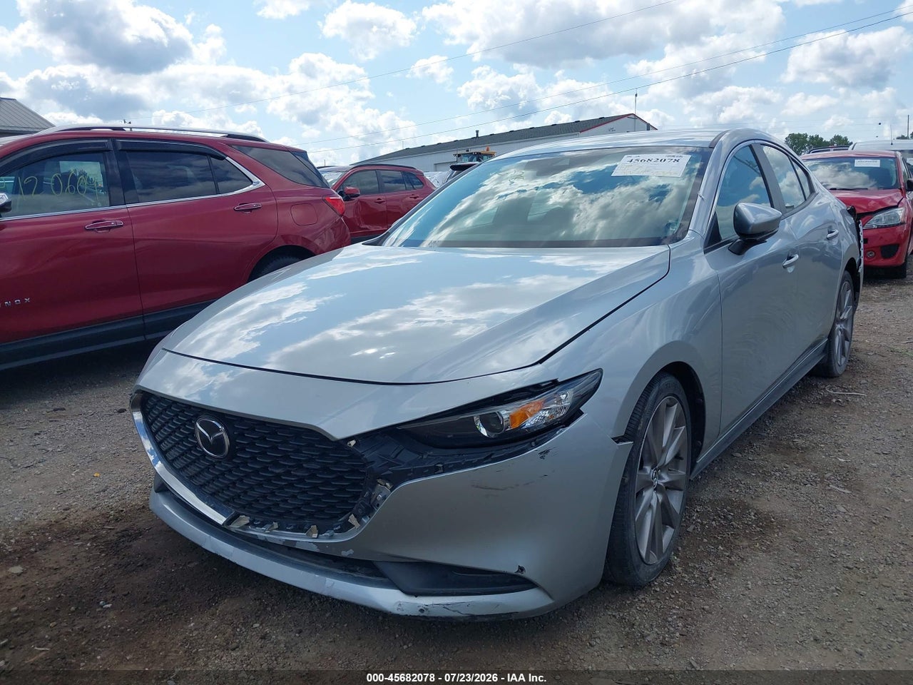 2020 MAZDA MAZDA3 SELECT PACKAGE · 2/11