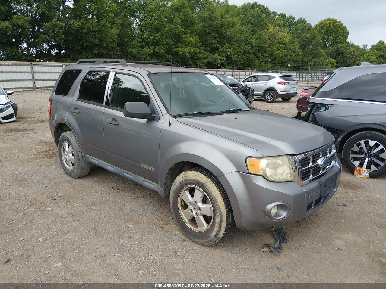 1FMCU03Z38K****** · 2008 FORD ESCAPE XLT