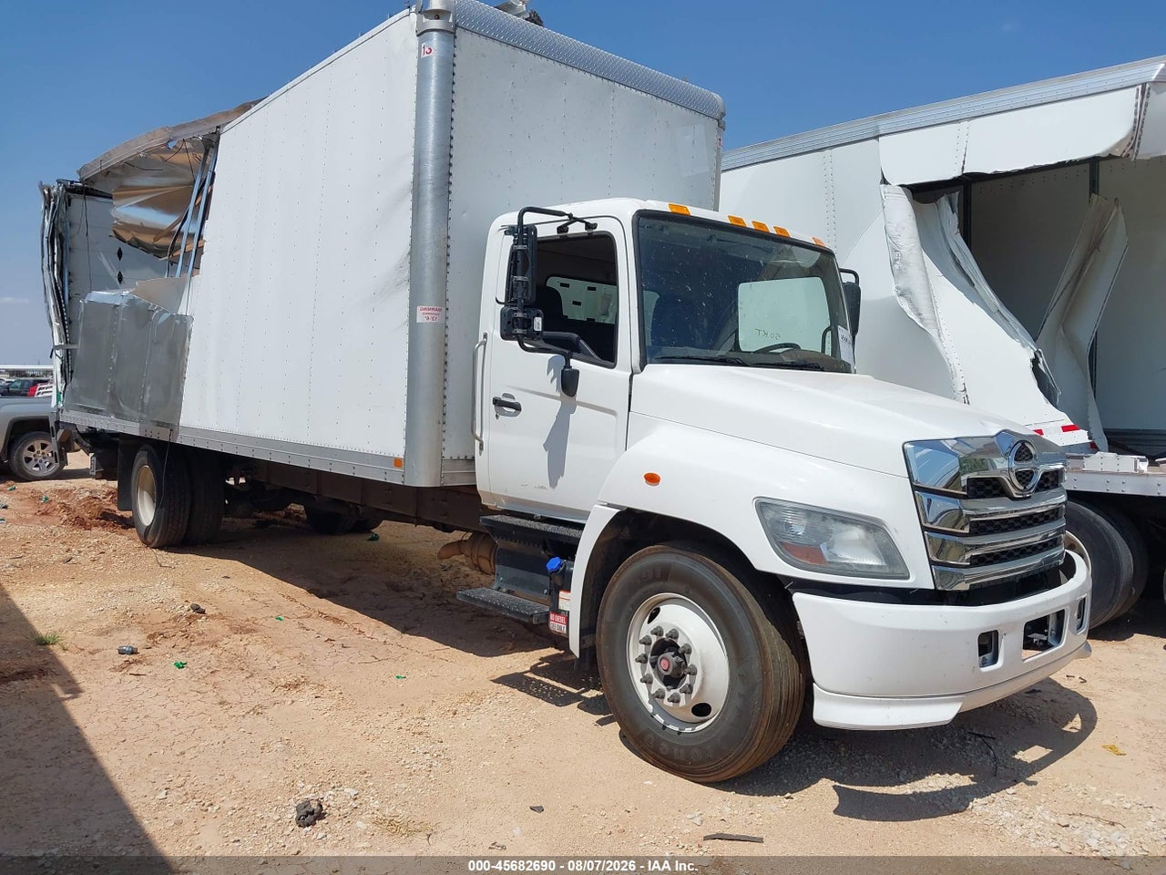 5PVNJ7AV9N5****** · 2022 HINO HINO L6