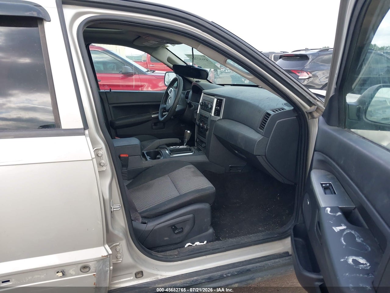 2008 JEEP GRAND CHEROKEE LAREDO · 5/11