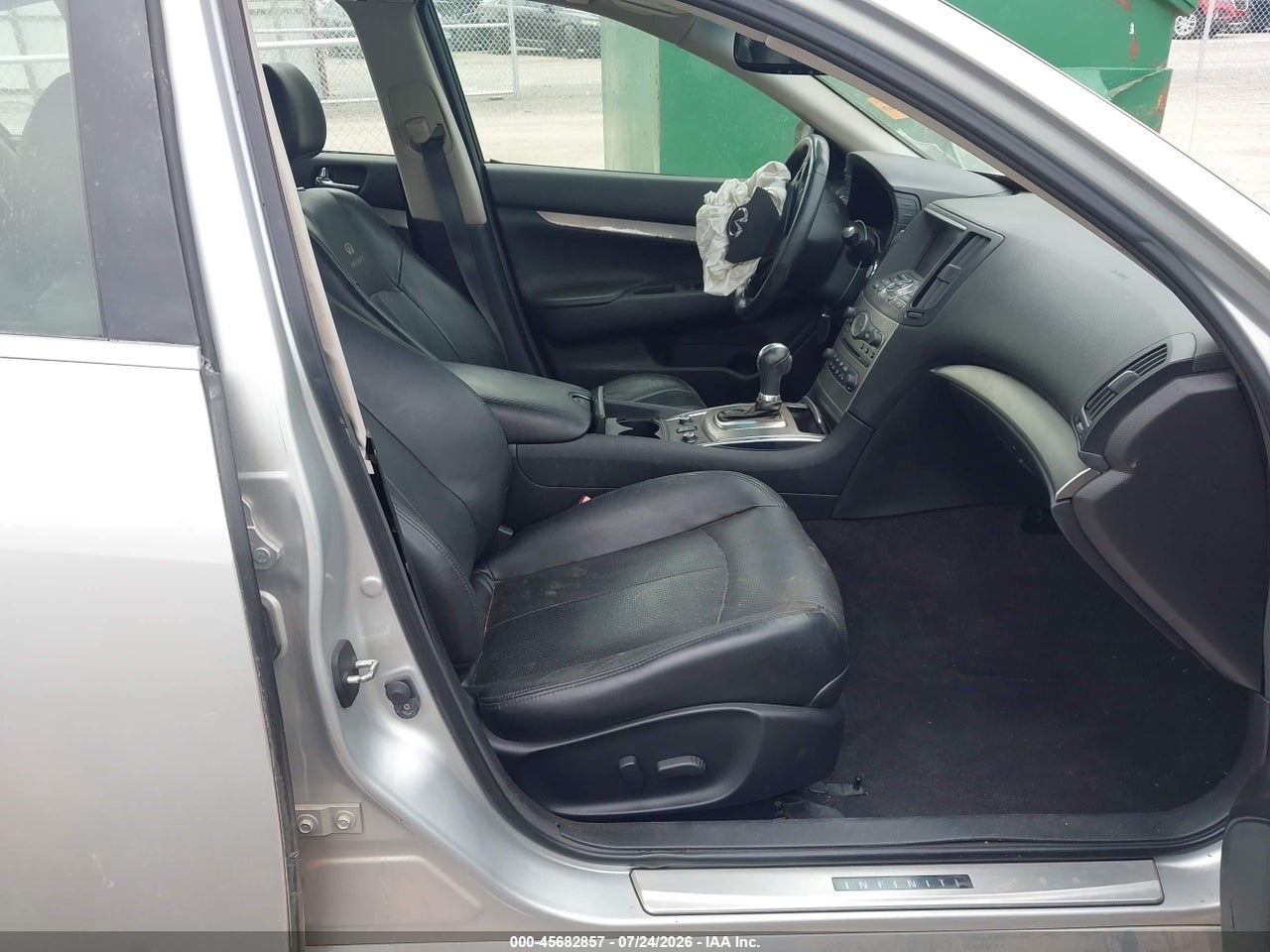 2013 INFINITI G37X · 5/11