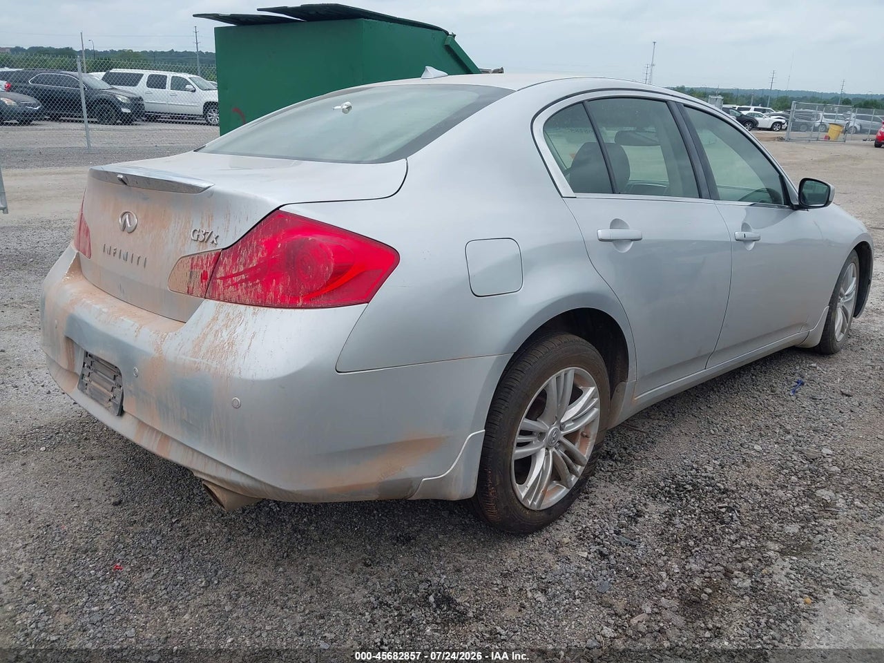 2013 INFINITI G37X · 4/11