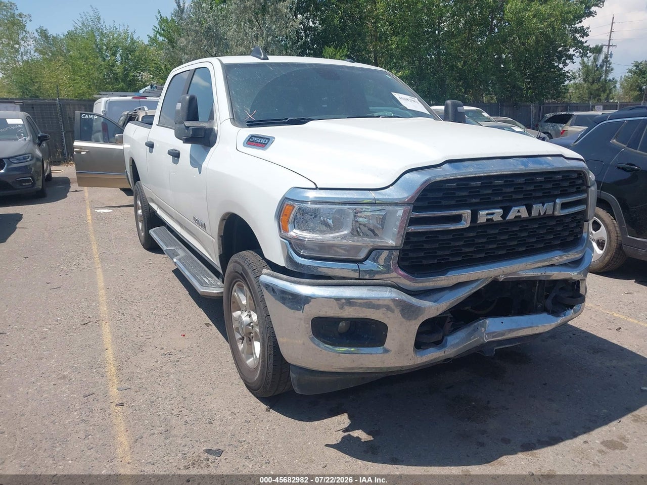 3C6UR5DJ1RG****** · 2024 RAM 2500 BIG HORN  4X4 6'4 BOX