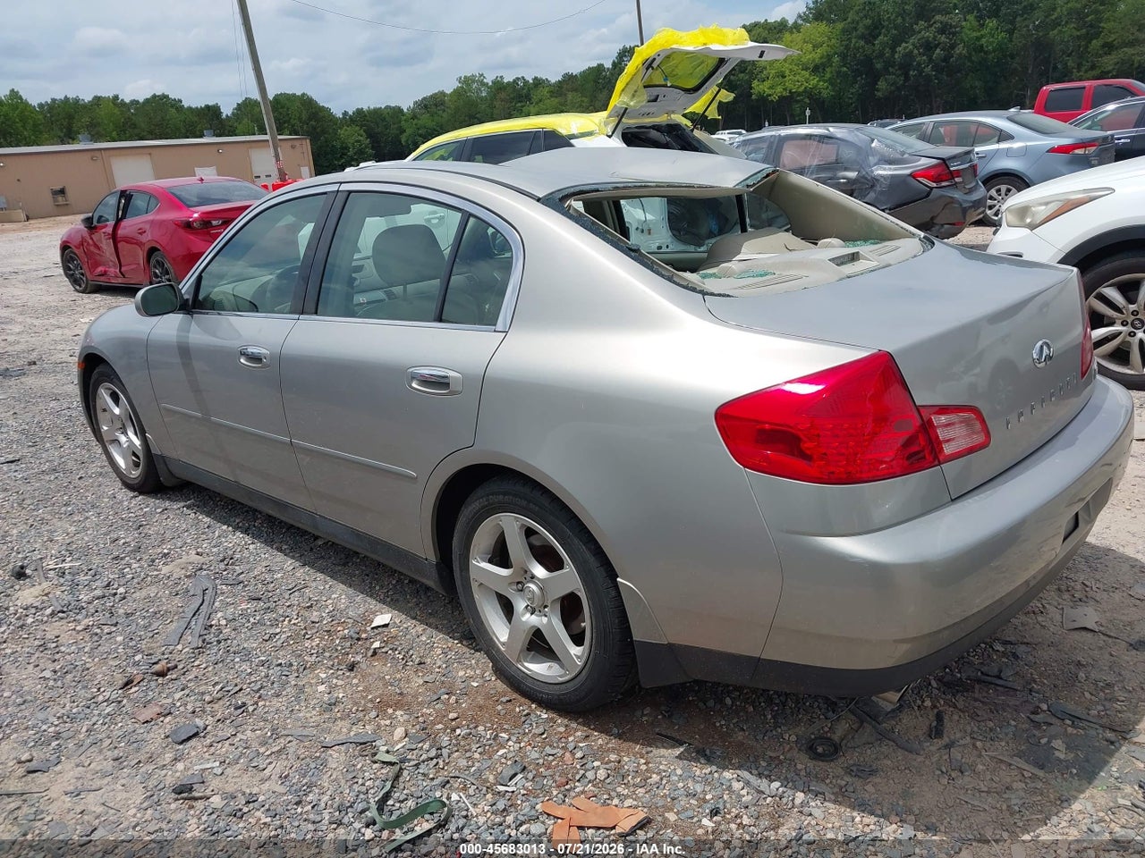JNKCV51E94M****** · 2004 INFINITI G35   · 3/11