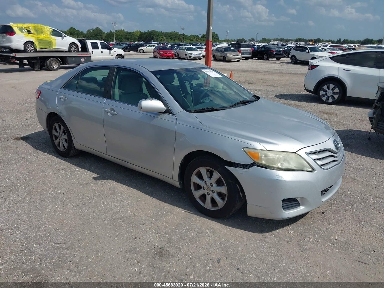 4T1BF3EK1BU****** · 2011 TOYOTA CAMRY LE