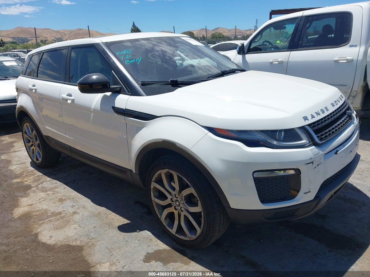 SALVP2BG8GH****** · 2016 LAND ROVER RANGE ROVER EVOQUE SE/SE PREMIUM