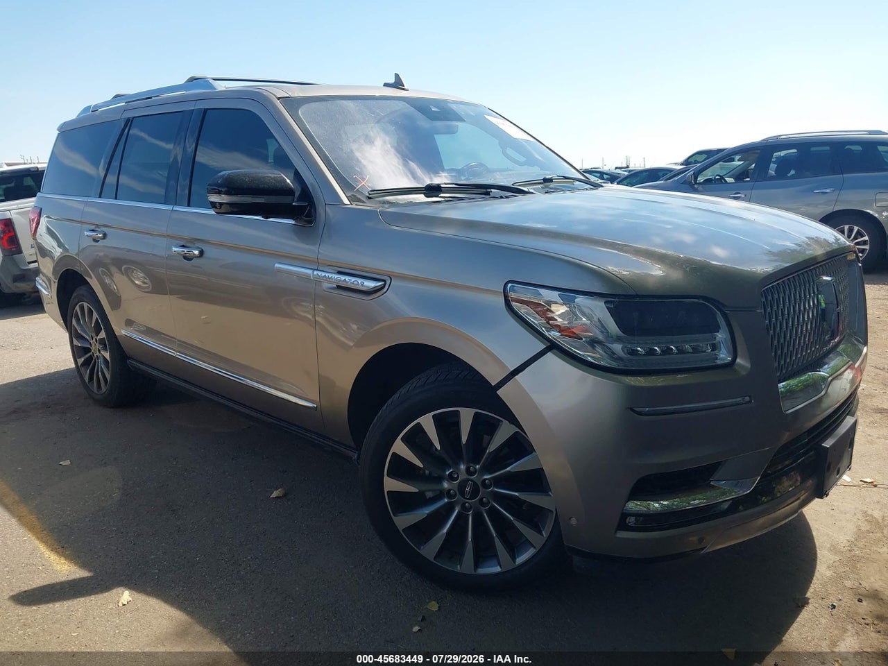 5LMJJ2HT1JE****** · 2018 LINCOLN NAVIGATOR SELECT