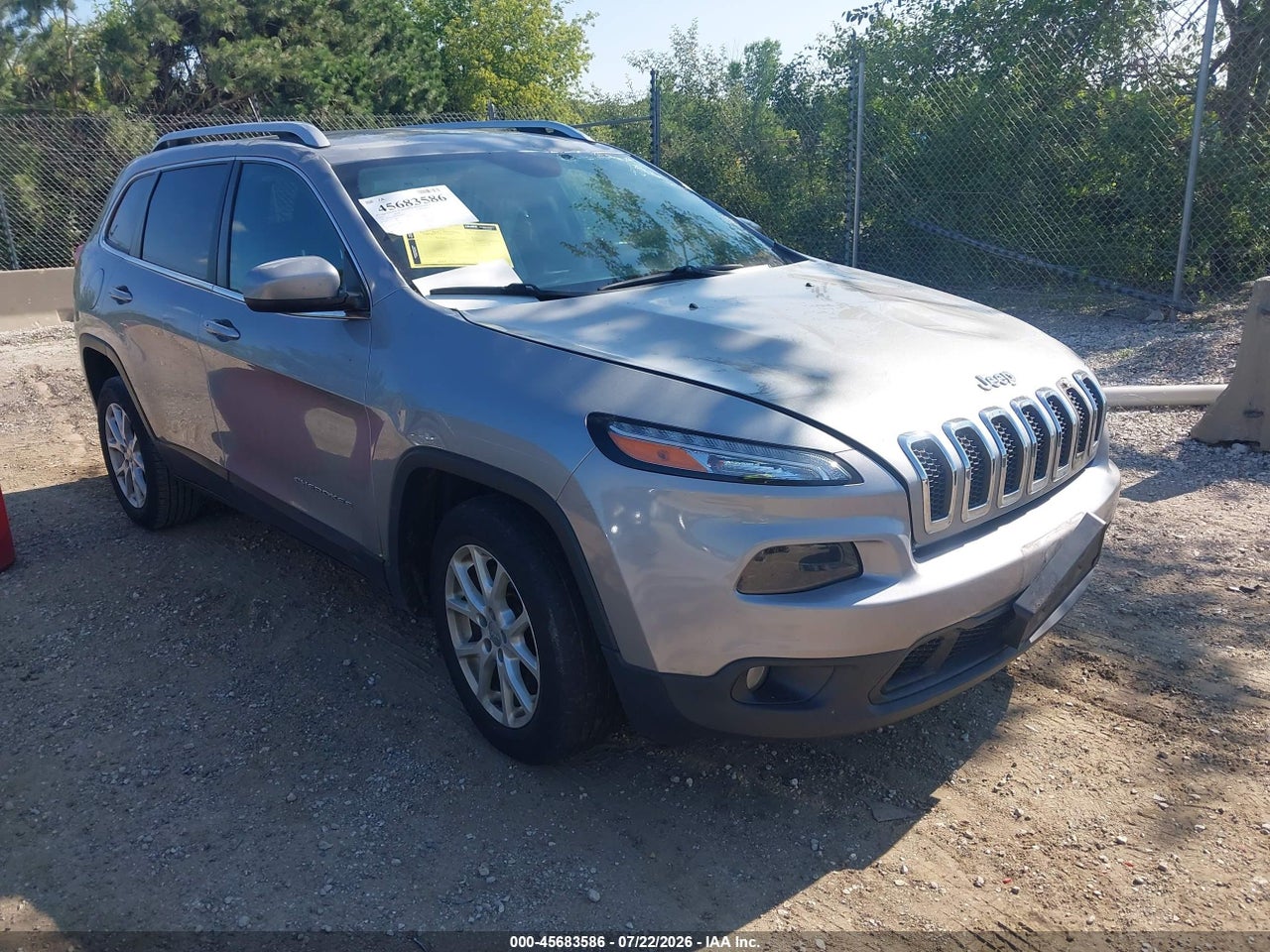 1C4PJLCB9FW****** · 2015 JEEP CHEROKEE LATITUDE