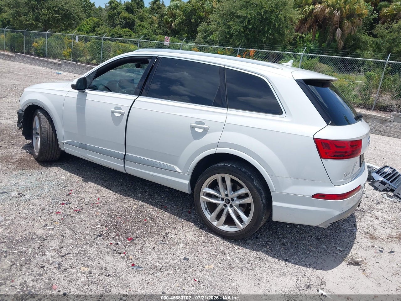 WA1VAAF76JD****** · 2018 AUDI Q7 3.0T PREMIUM · 3/11