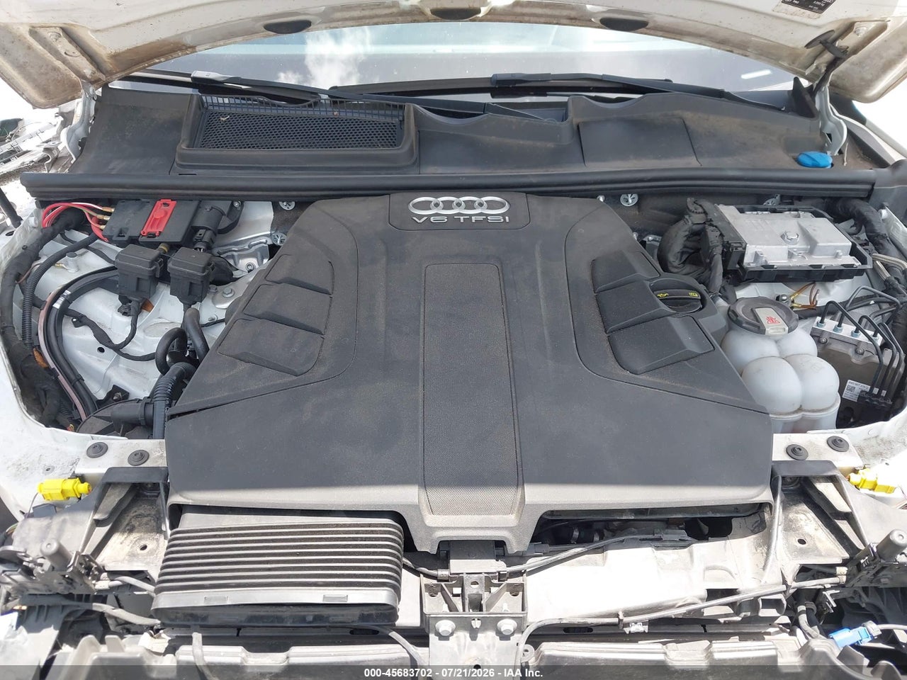 WA1VAAF76JD****** · 2018 AUDI Q7 3.0T PREMIUM · 10/11