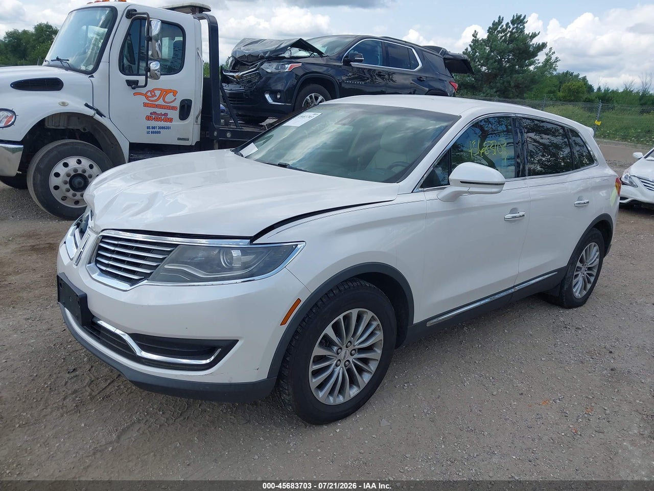 2017 LINCOLN MKX SELECT · 2/11