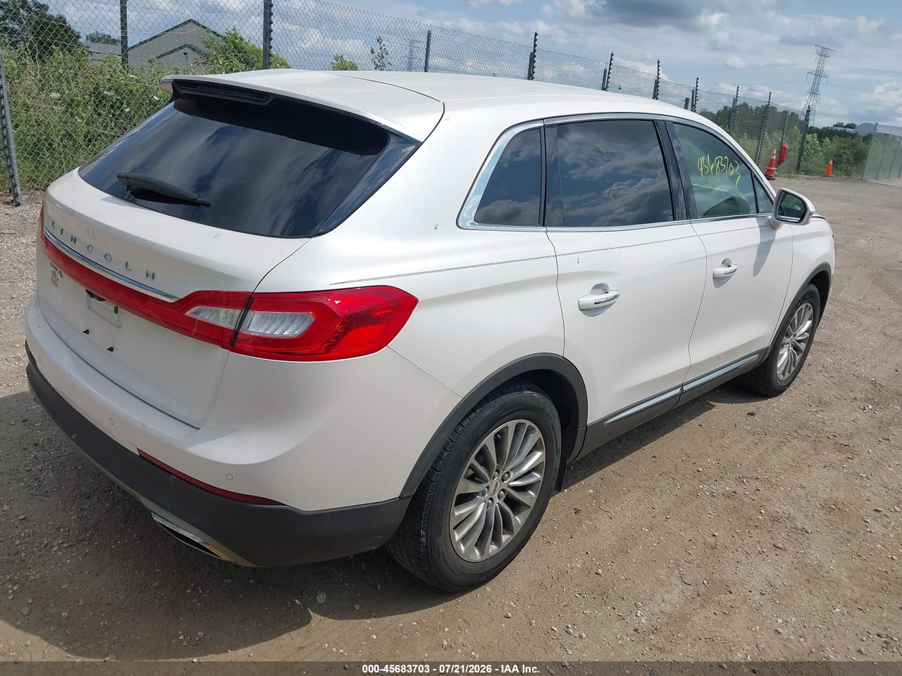 2017 LINCOLN MKX SELECT · 4/11