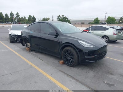 5YJYGDEE0MF****** · 2021 TESLA MODEL Y LONG RANGE DUAL MOTOR ALL-WHEEL DRIVE