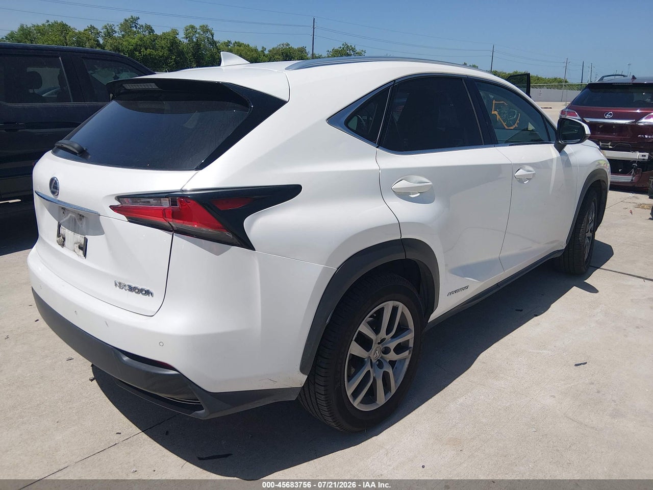 2016 LEXUS NX 300H · 4/11