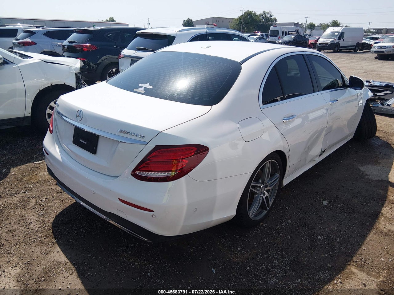 2017 MERCEDES-BENZ E 300 · 4/11