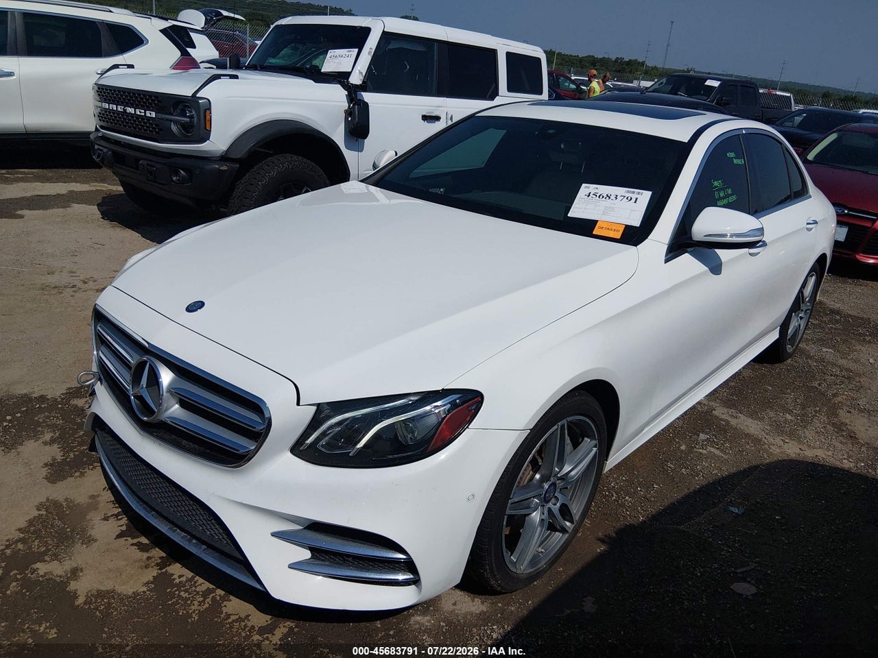 2017 MERCEDES-BENZ E 300 · 2/11