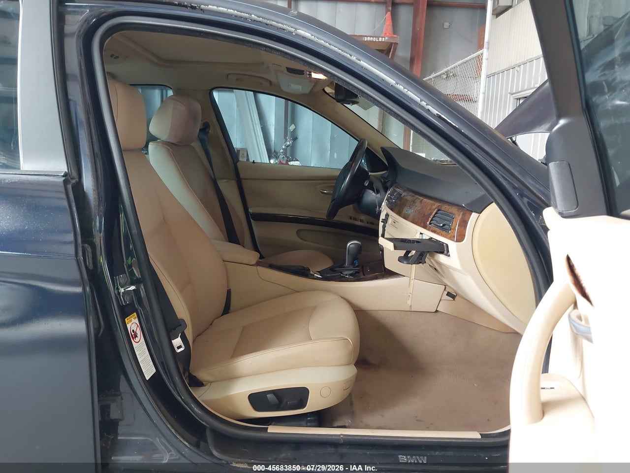 2006 BMW 325I   · 5/11