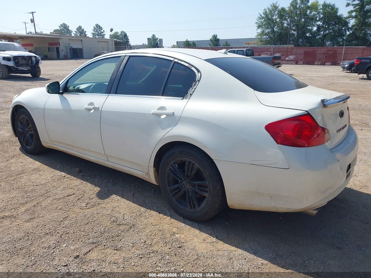 2010 INFINITI G37X · 3/11