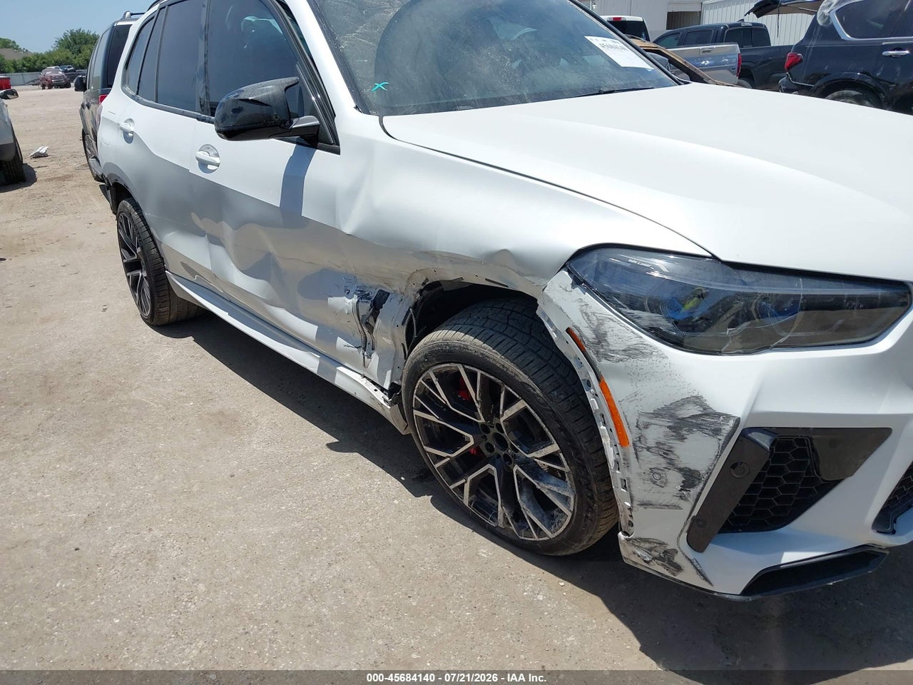2022 BMW X5 M   · 6/11