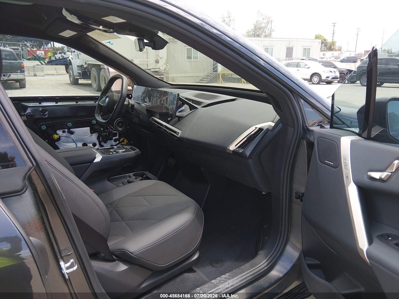 2025 BMW IX XDRIVE50 · 5/11
