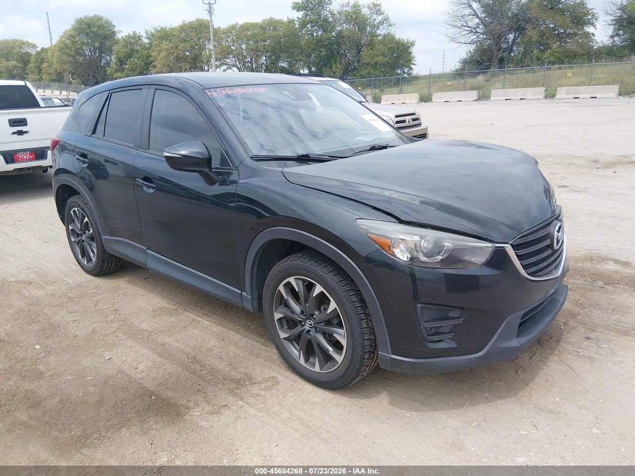 JM3KE4DY1G0****** · 2016 MAZDA CX-5 GRAND TOURING