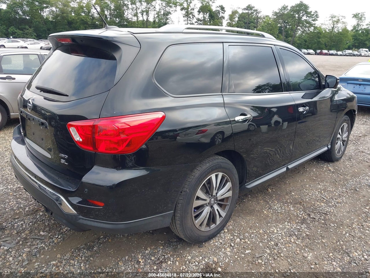 5N1DR2MM3HC****** · 2017 NISSAN PATHFINDER SL · 4/11