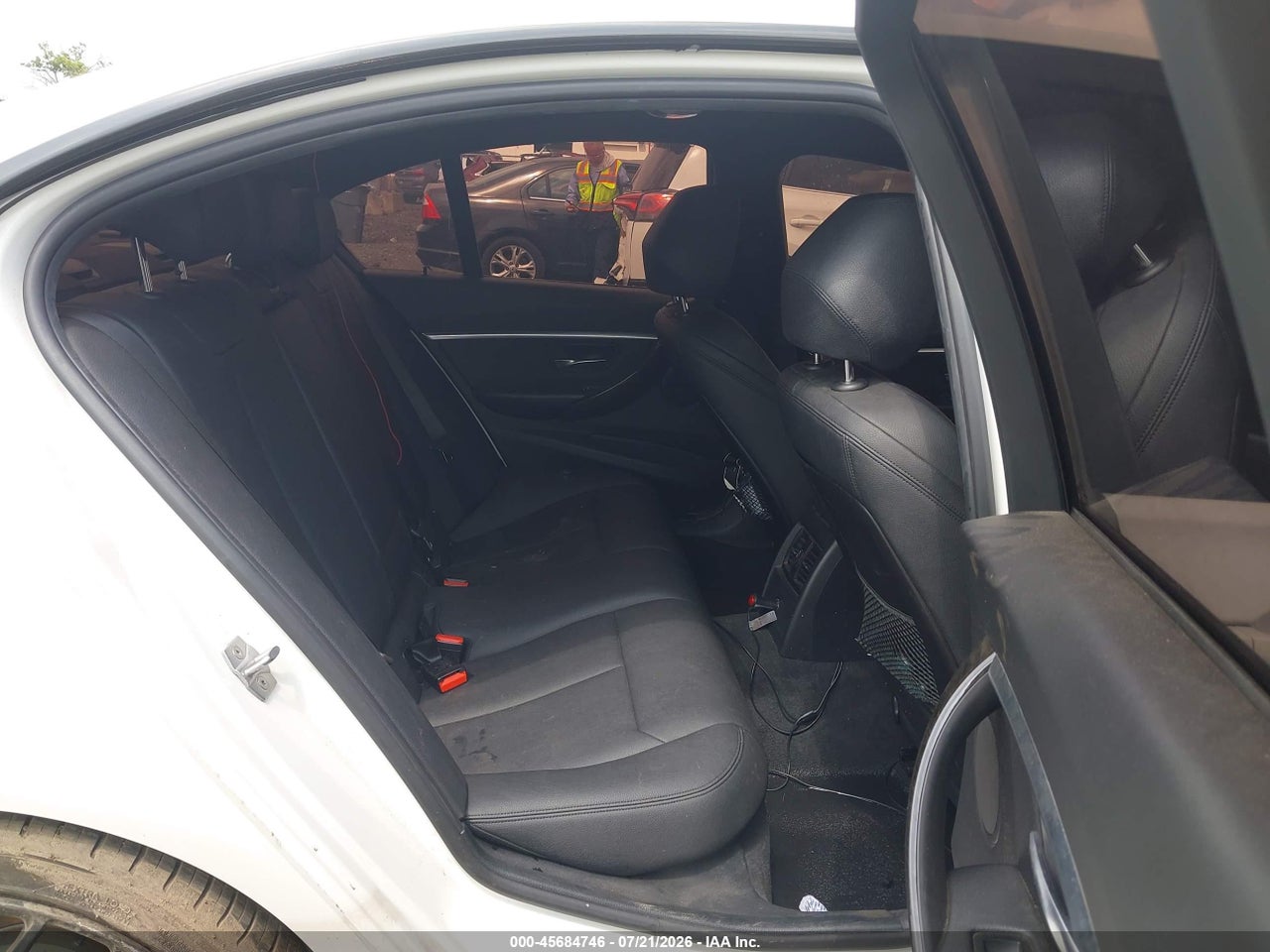 WBA8D9C30HA****** · 2017 BMW 330I XDRIVE · 8/11