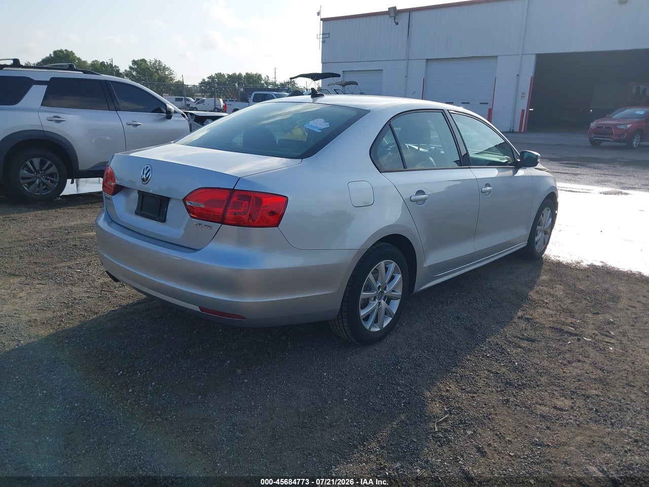 2011 VOLKSWAGEN JETTA 2.5L SE · 4/10