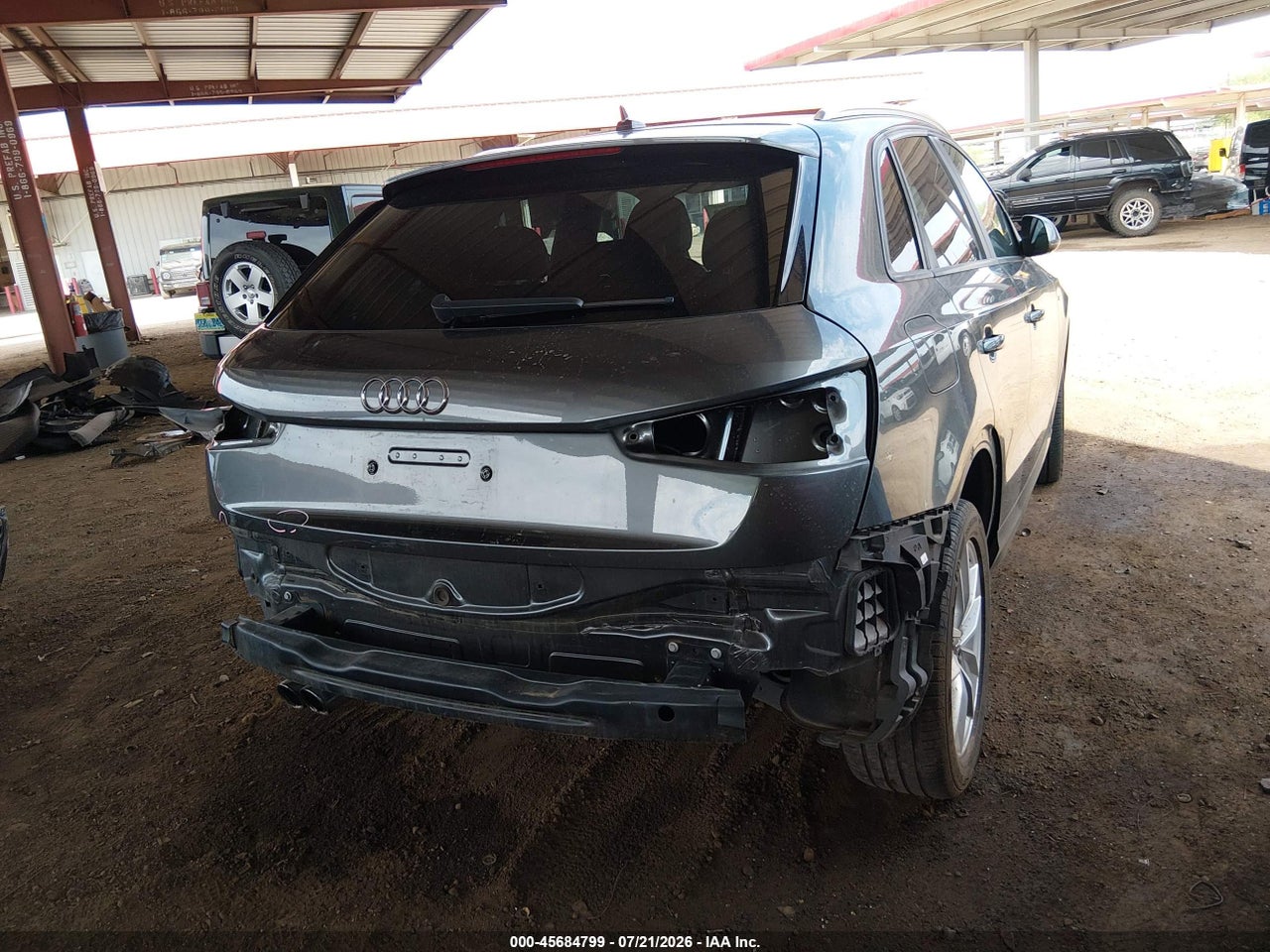 2018 AUDI Q3 2.0T PREMIUM/2.0T SPORT PREMIUM · 4/11